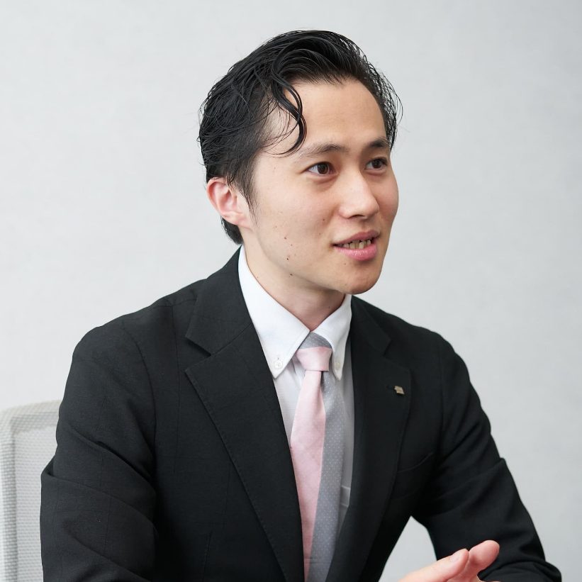 平木 基人氏